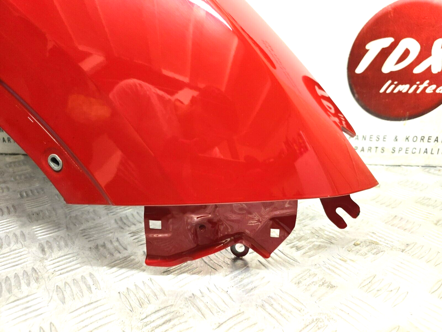 NISSAN JUKE F15 2014-2019 GENUINE FACELIFT DRIVER SIDE WING/FENDER Z10 RED