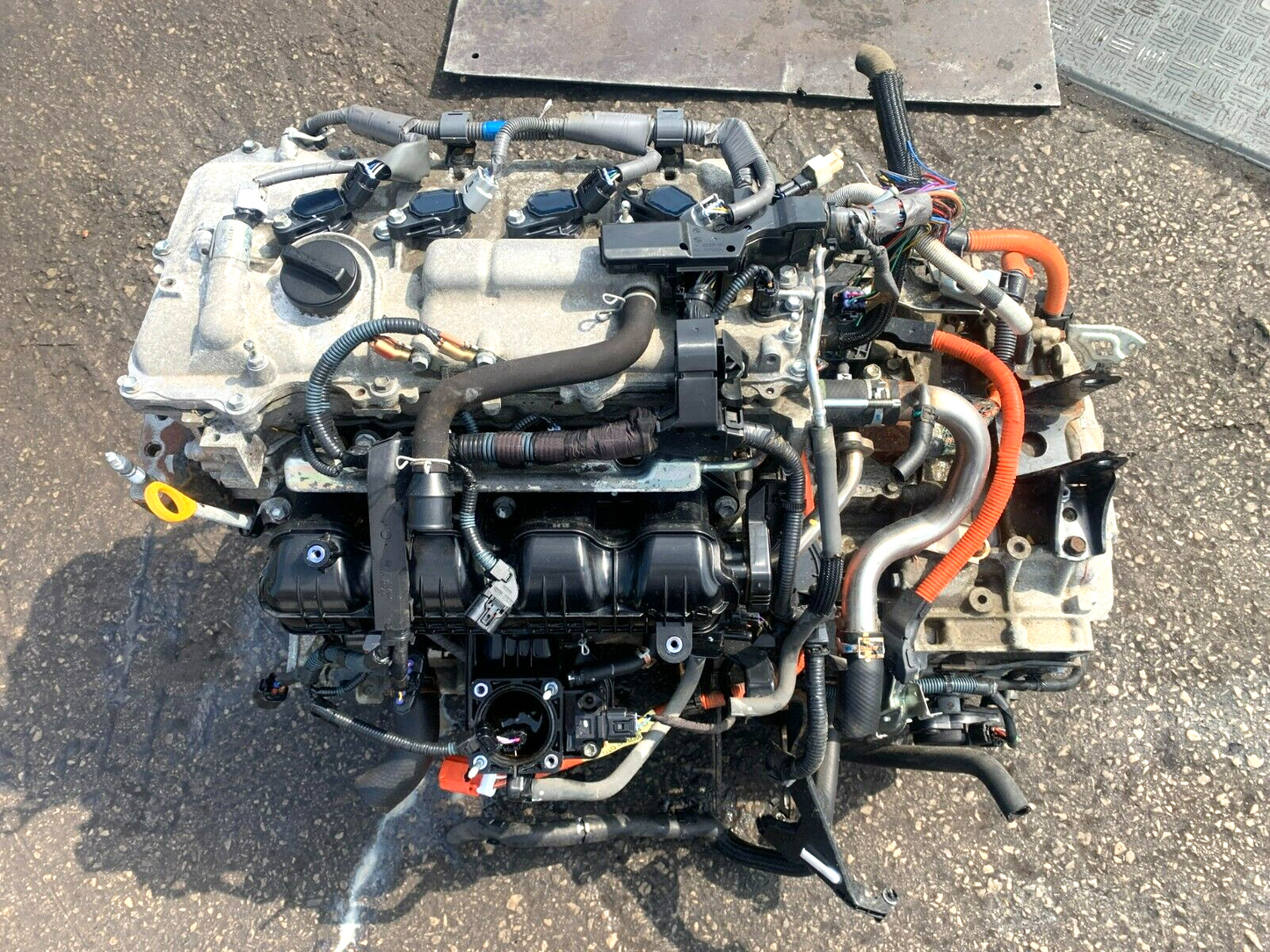 TOYOTA PRIUS MK3 2009-2016 1.8 PETROL HYBRID BARE ENGINE AND GEARBOX COMPLETE