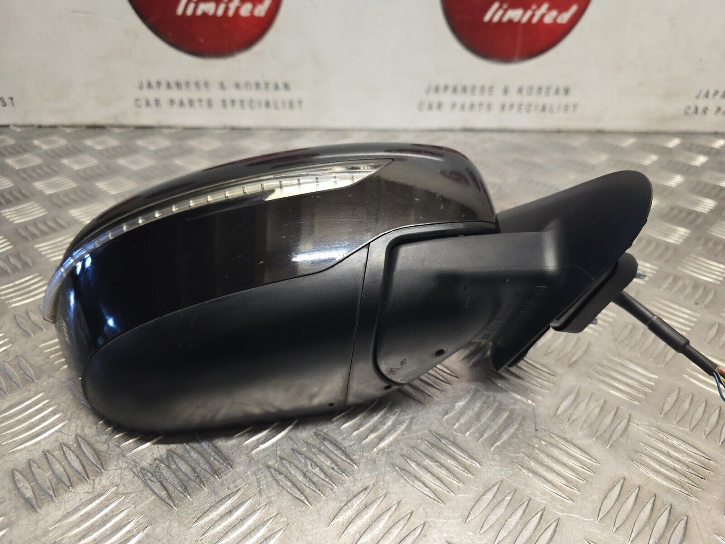 NISSAN JUKE F15 2014-2019 GENUINE DRIVERS SIDE POWER FOLD MIRROR GAC BLACK