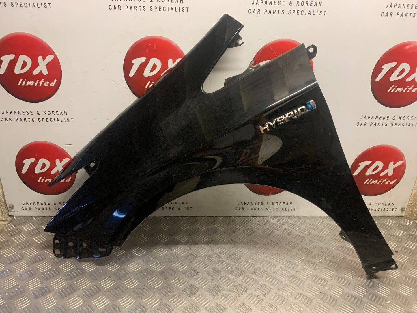 TOYOTA PRIUS MK3 2009-2015 HYBRID GENUINE PASSENGER SIDE WING BLACK 202