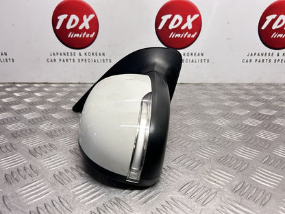 Hyundai i20 PB MK1 2012-2014 Driver Side 8 Pin Power Fold Door Mirror - photo 5 of 10