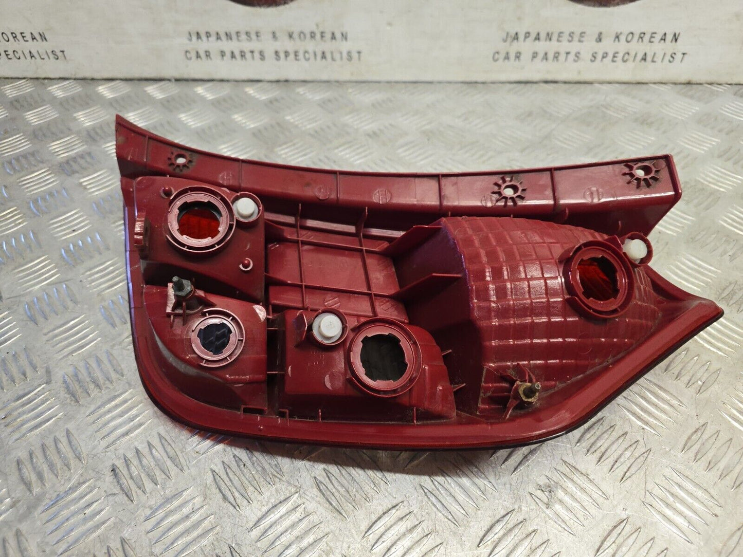 HYUNDAI I10 MK1 2007-2010 PRE-FACELIFT GENUINE PASSENGERS REAR OUTER BRAKE LIGHT