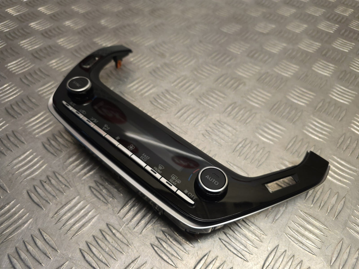 Toyota Corolla MK12 2019-2026 Genuine Heater AC Climate Controls 55900-02M30 - photo 5 of 9