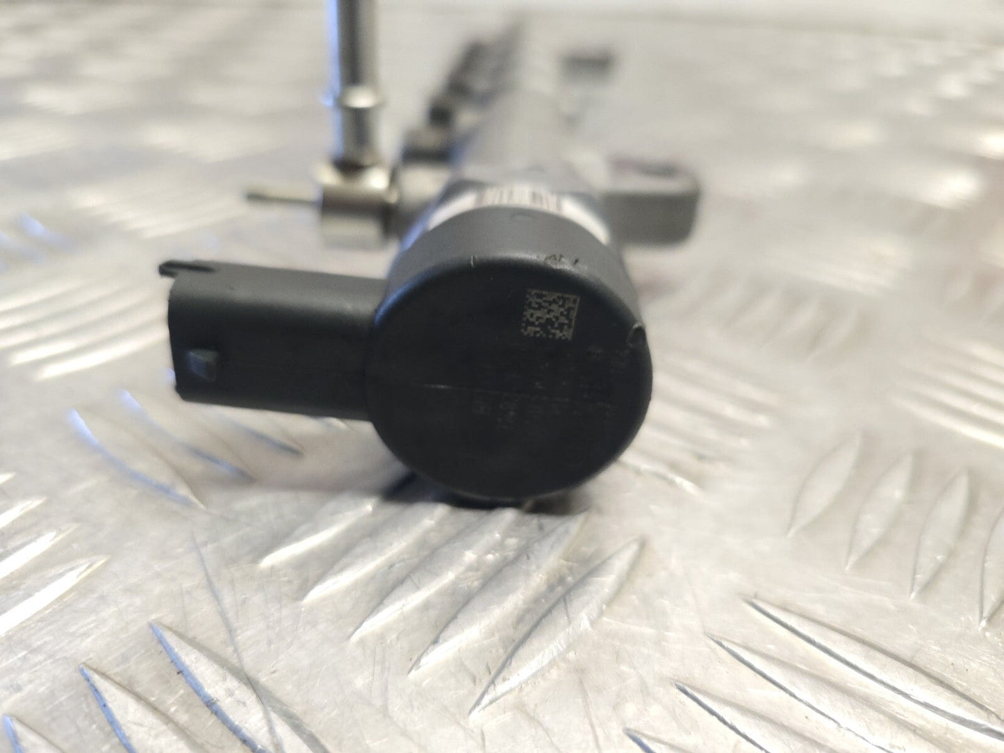 HYUNDAI TUCSON MK3 (TL) 1.7 CRDI DIESEL 2015-2018 FUEL RAIL + SENSOR 31400-2A650