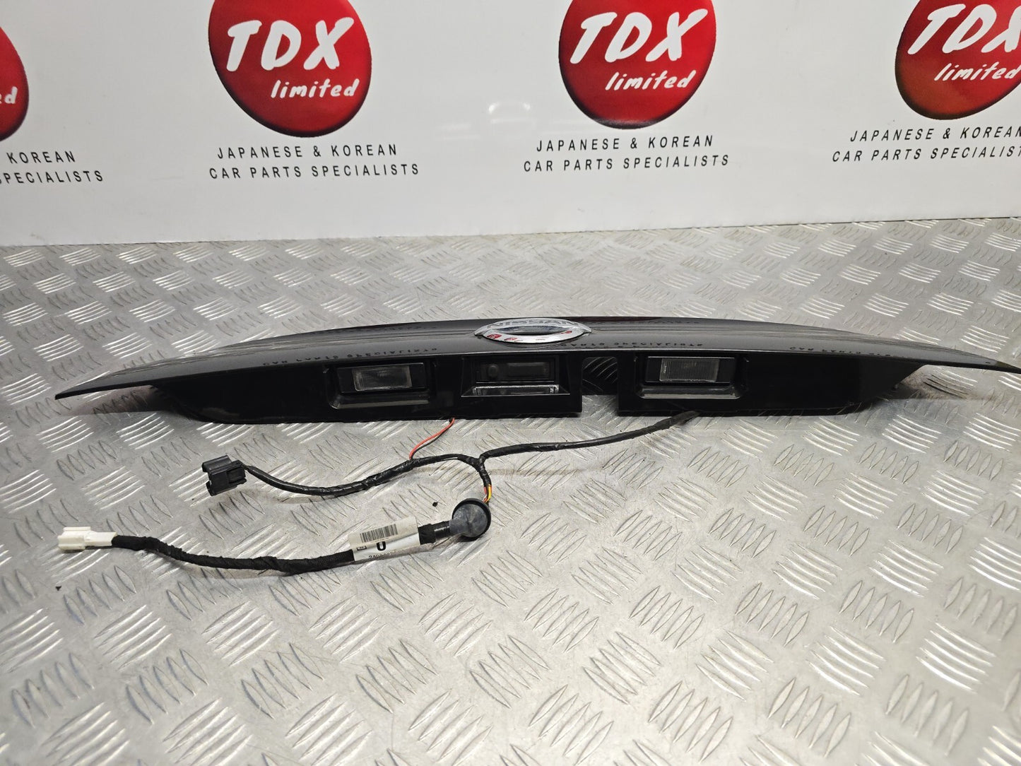 NISSAN QASHQAI J11 2014-2021 GENUINE REAR COMPLETE BOOT HANDLE SWITCH TRIM LIGHT