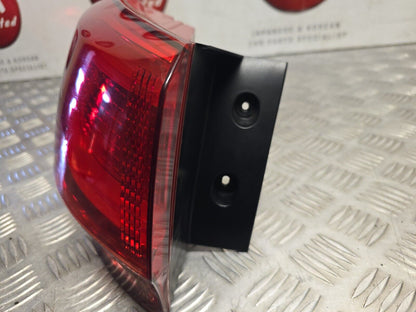 Kia Ceed Estate Mk2 2012-2018 Genuine Passengers Rear Halogen Outer Brake Light 4