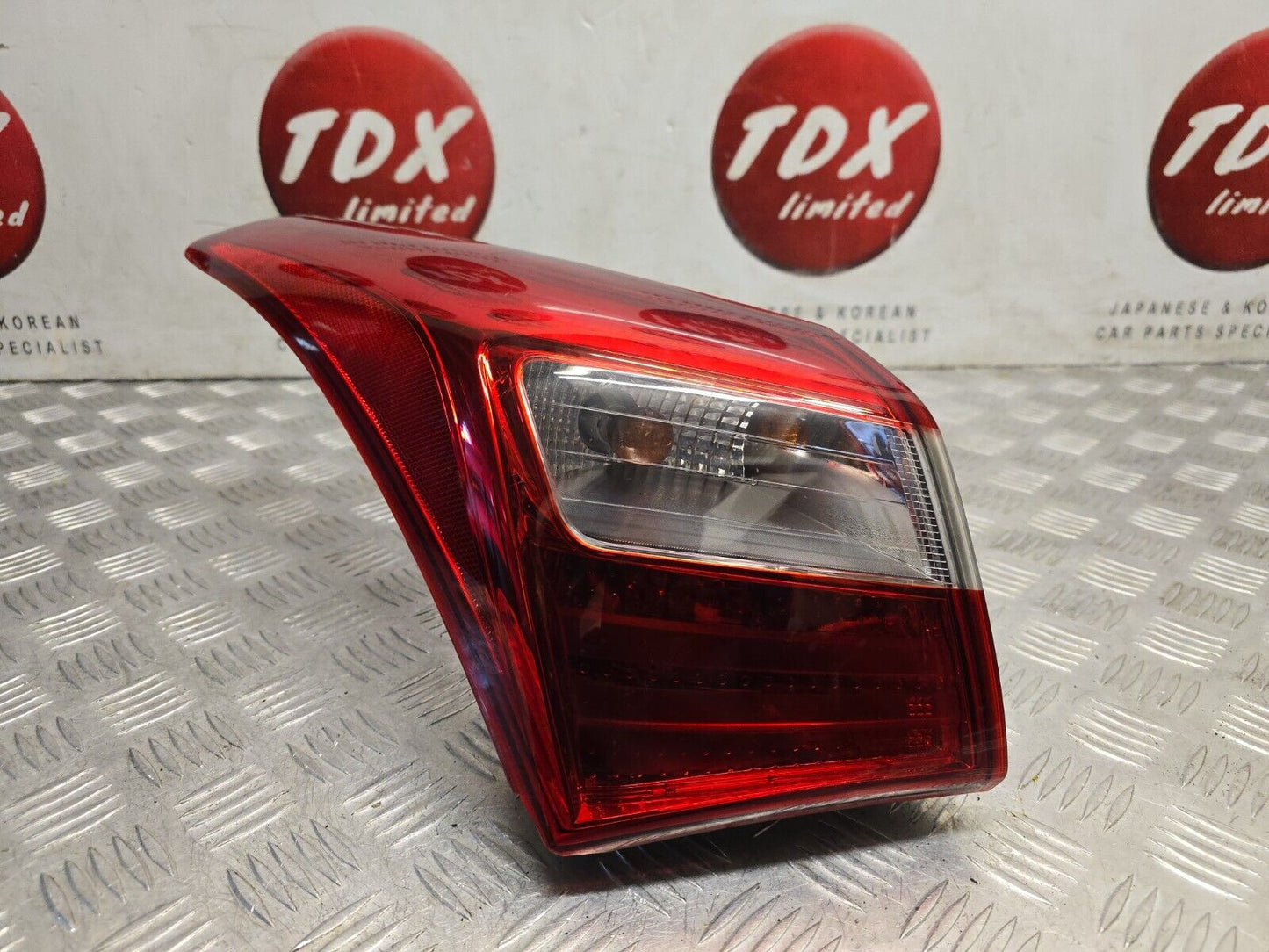 HYUNDAI I30 MK2 2012-2017 HATCHBACK GENUINE PASSENGER REAR BODY BRAKE LIGHT LAMP