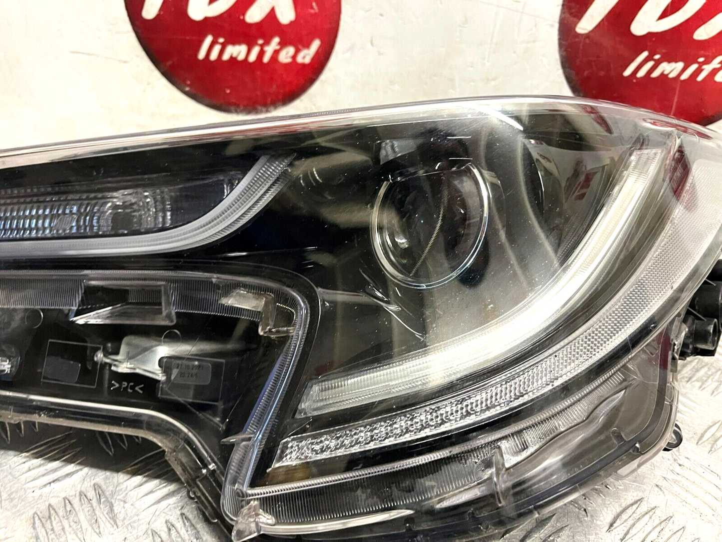 TOYOTA COROLLA MK12 2019-2022 GENUINE PASSENGER SIDE LED HEADLIGHT 81150-02T10