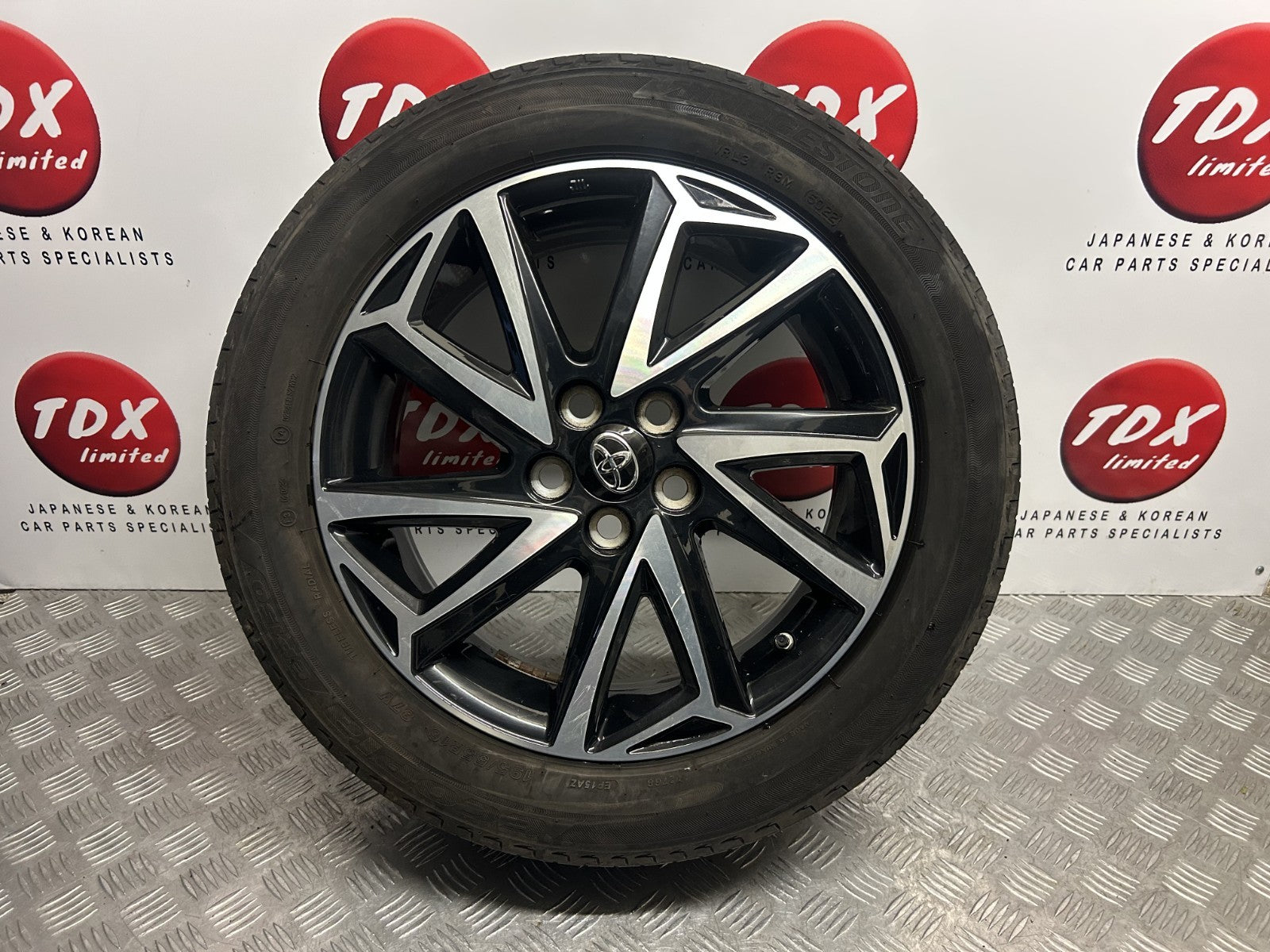 TOYOYA YARIS MK4 2020-2025 16