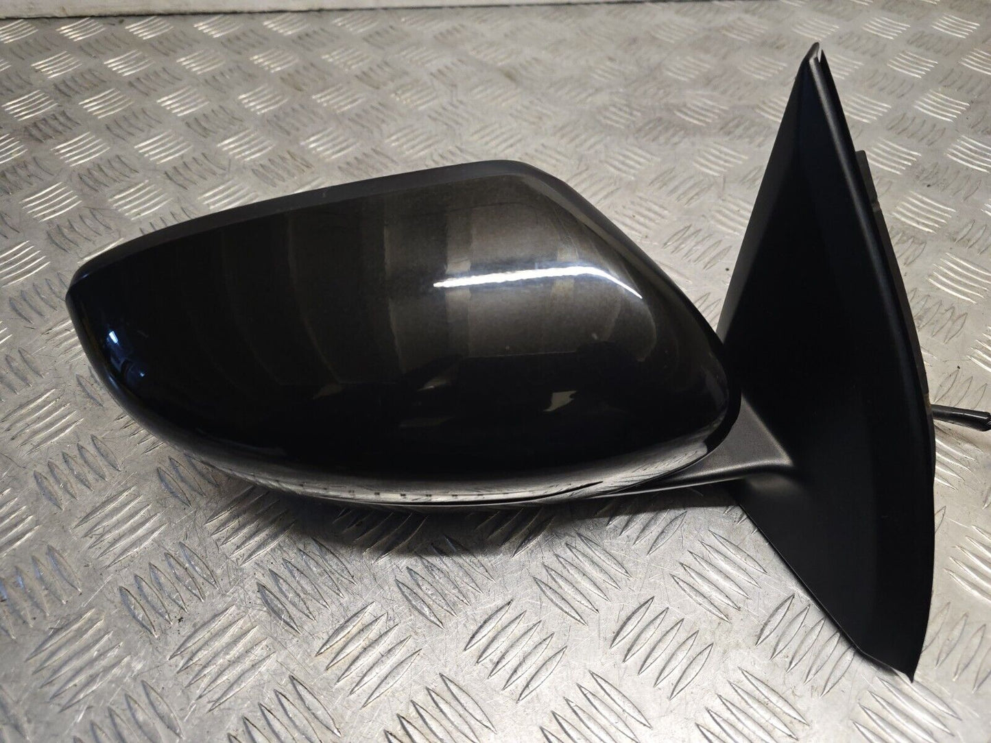 NISSAN QASHQAI J11 2014-2021 GENUINE DRIVERS SIDE POWER FOLD MIRROR Z11 BLACK