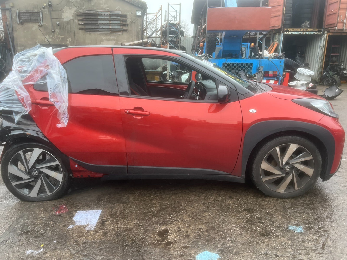 TOYOTA AYGO X 2022-2025 1.0 PETROL MANUAL GENUINE COMPLETE FRONT END 2VH RED