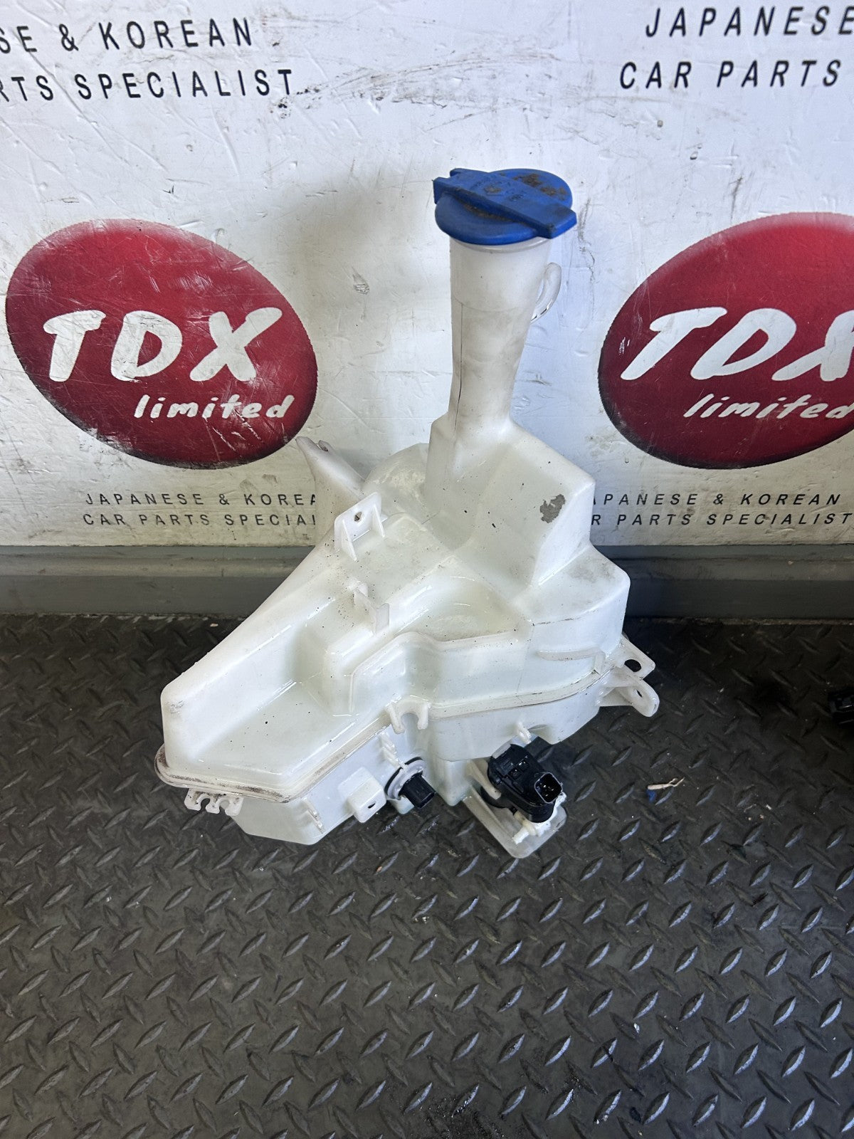 Hyundai I30 Mk3 2017-20220 Genuine Complete Washer Bottle Tank 5