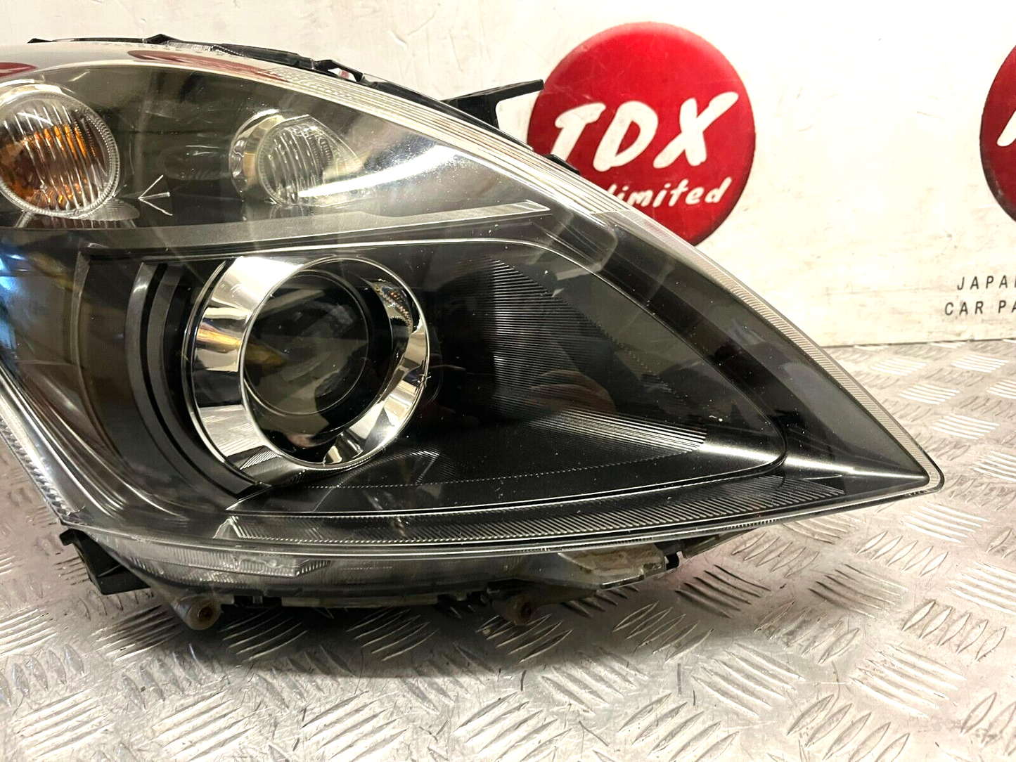 SUZUKI SWIFT SPORT 2012-2016 GENUINE DRIVER SIDE XENON HEADLIGHT