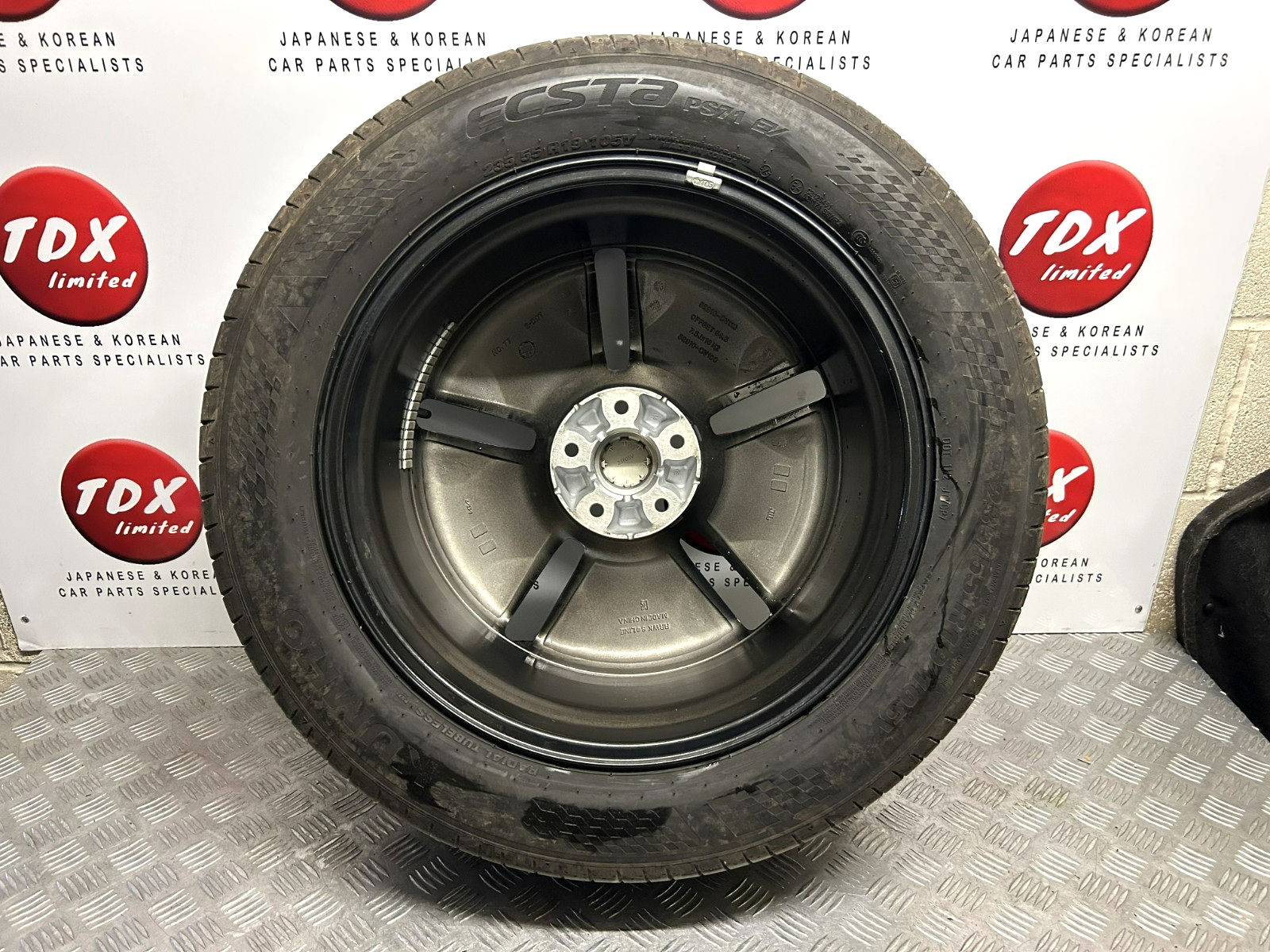 Kia Ev6 (Cv) 2021-2025 19" Inch Genuine Alloy Wheel 6.5Mm 235/55/R19 52910-Cv110 9