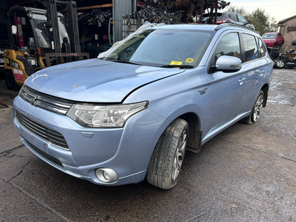 Mitsubishi Outlander GG2W MK3 2013-2015 Genuine Front Bumper U21A Bluish Silver - photo 2 of 3