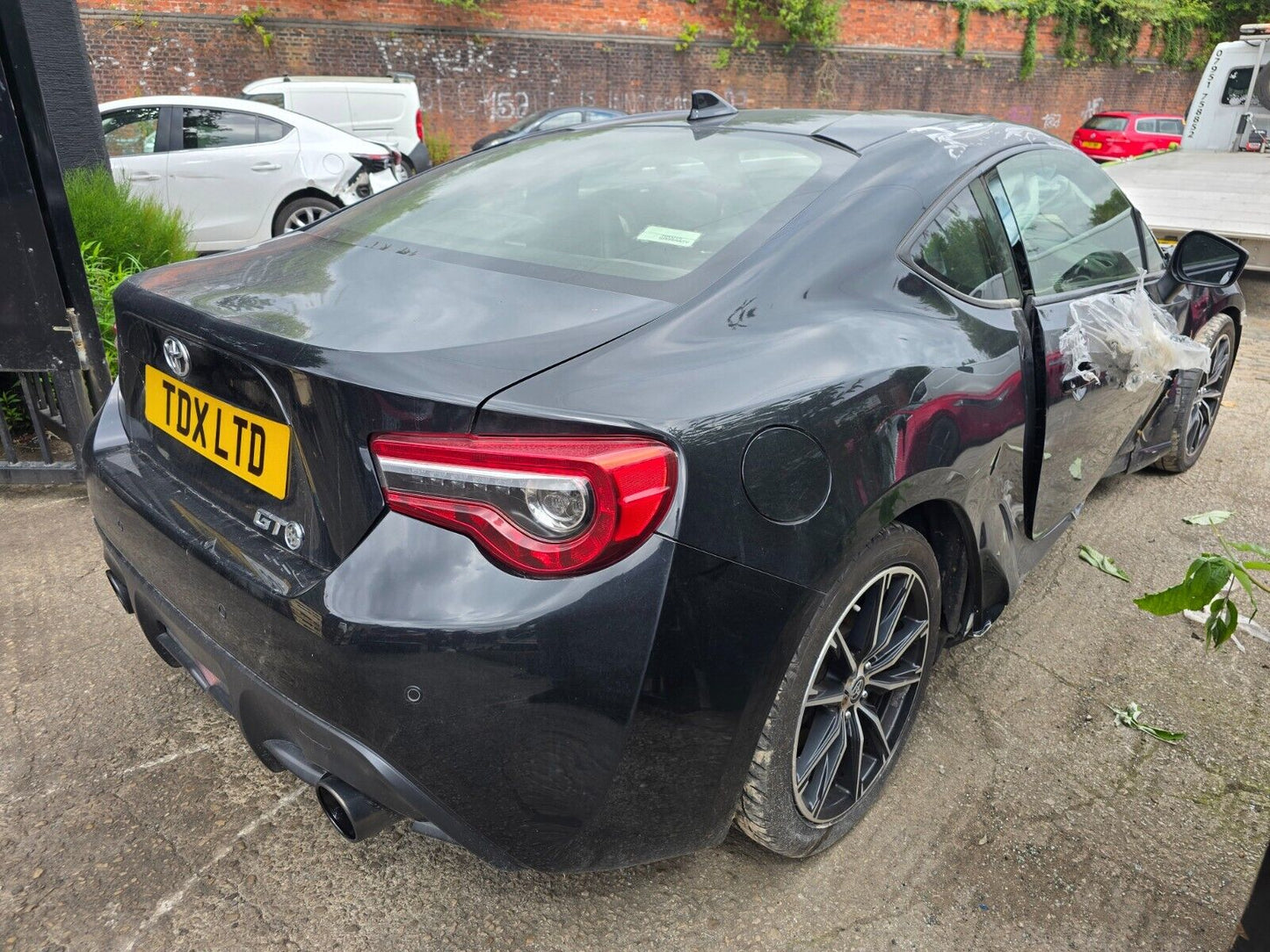 2017 TOYOTA GT86 PRO MK1 (GT1) 2.0 PETROL D-4S 6 SPEED MANUAL FOR PARTS SPARES