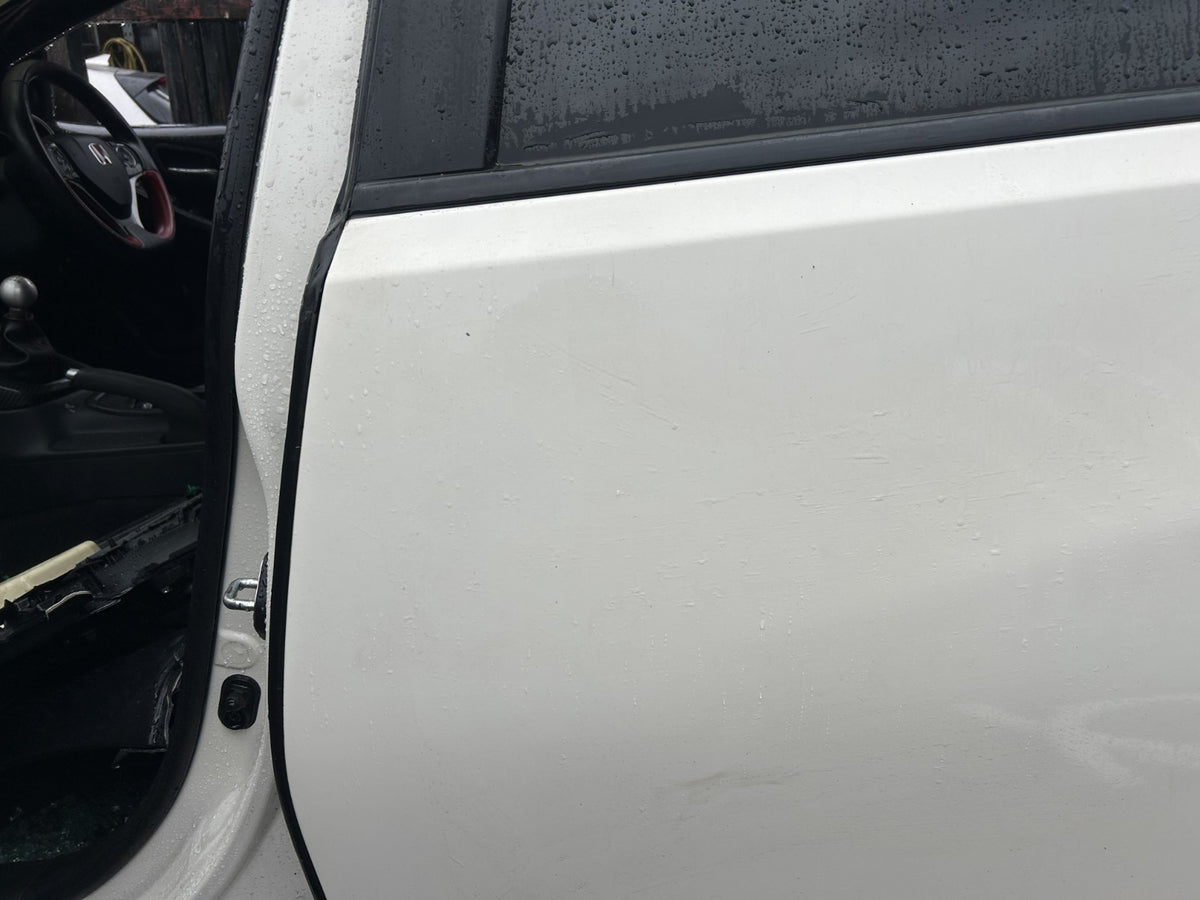 Honda Civic Type R FK2 2015-2017 Genuine Passenger Side Rear Door Shell White - photo 2 of 8