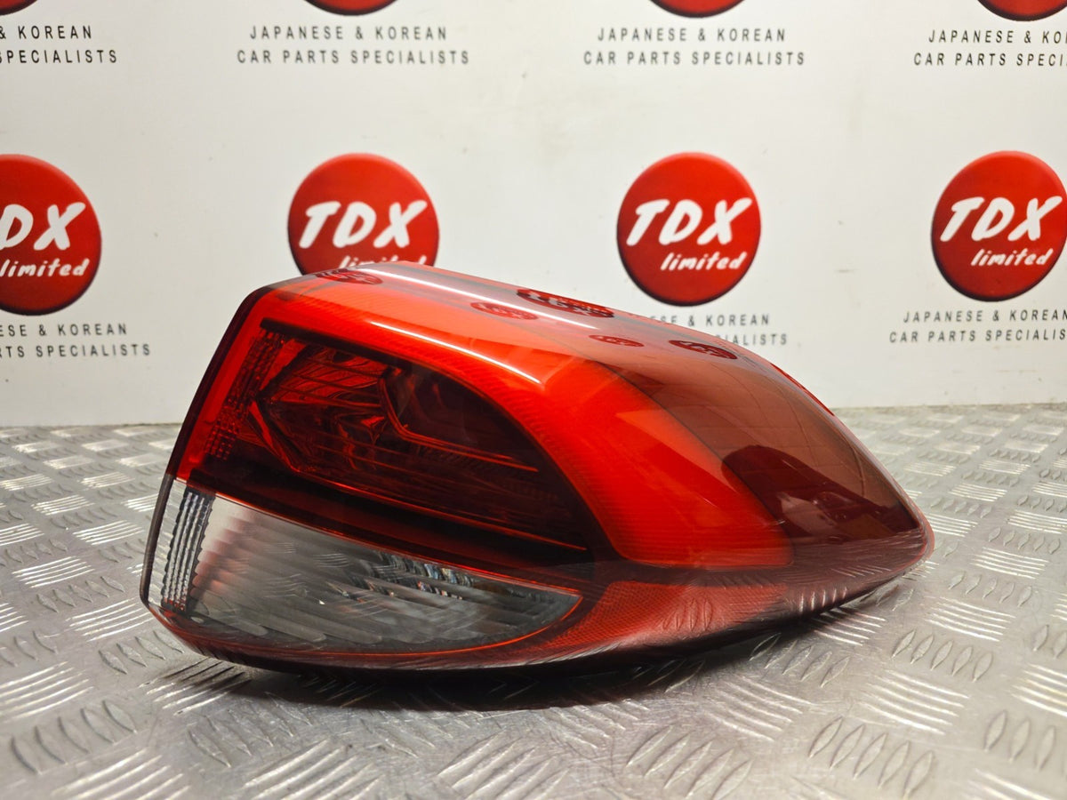 Hyundai Tucson MK3 2015-2018 Drivers Side Rear Outer Brake Light 92402-D7100 - photo 1 of 9