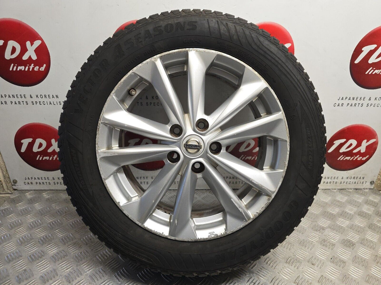 NISSAN QASHQAI J11 MK2 17" INCH 2014-2021 ALLOY WHEEL 7.8MM TYRE 215/60/17 4EA1A