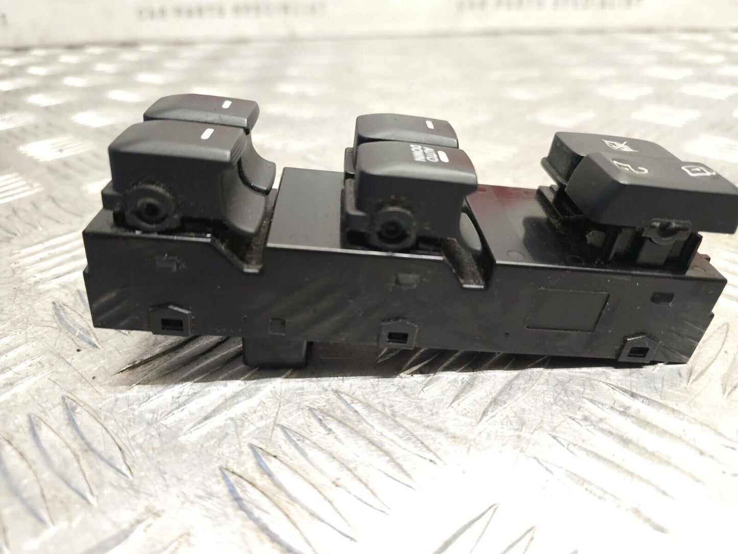 KIA SPORTAGE MK3 2010-2015 GENUINE DRIVERS FRONT 4 WAY WINDOW SWITCH 93570-3W900