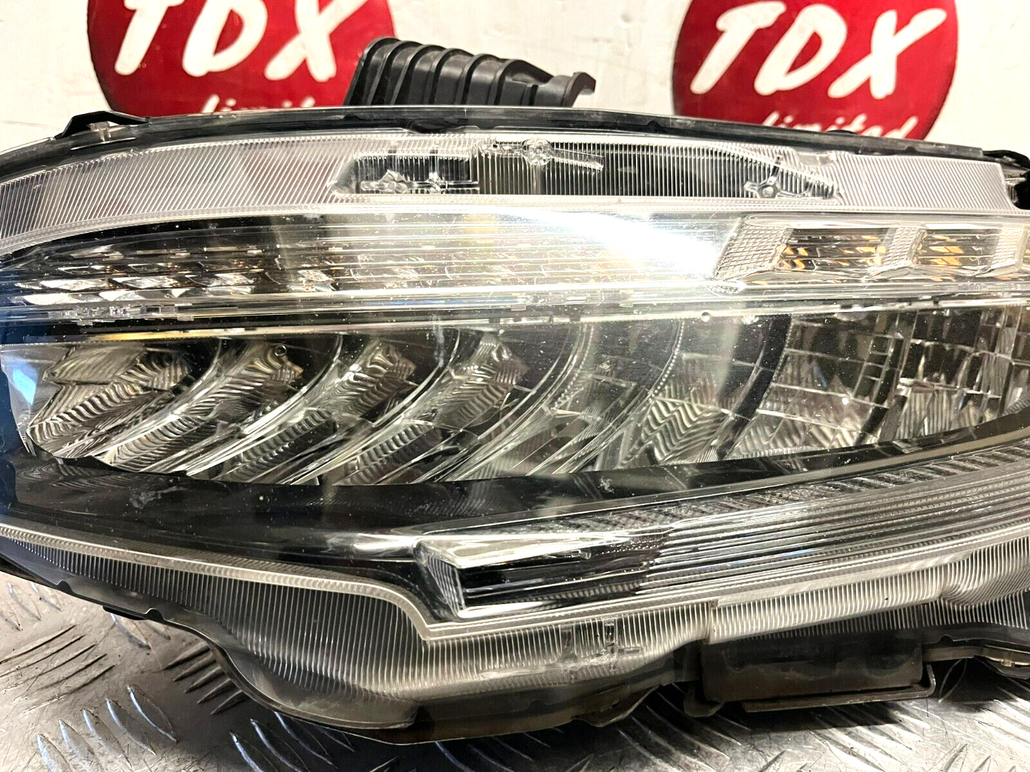 HONDA CIVIC X MK10 2017-2021 GENUINE PASSENGER SIDE LED HEADLIGHT 100-18660