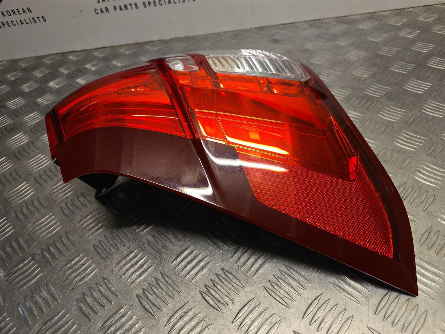 Honda Cr-V Mk4 2015-2018 Genuine Passengers Side Rear Outer Brake Light Lamp 5