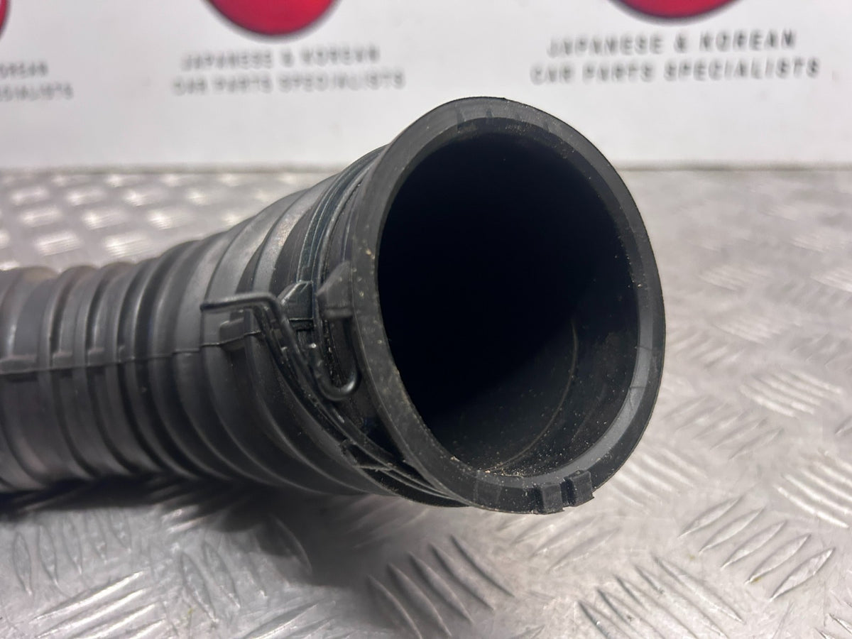 Hyundai i20N BC3 MK3 2021-2024 1.6 Petrol T-gdi G4FV Air Intake Pipe 28130-C0150 - photo 7 of 8