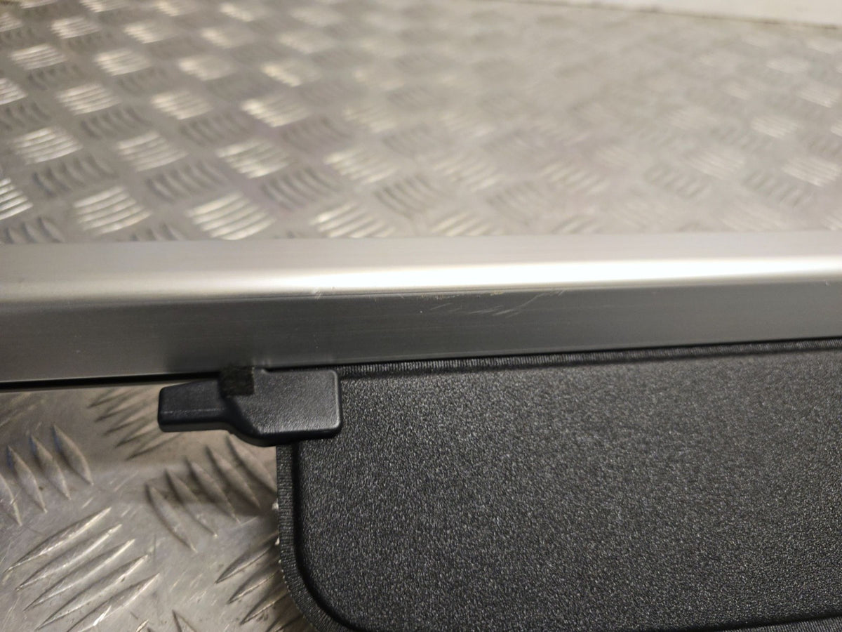Mitsubishi Outlander 2013-2021 Retractable Manual Tail Parcel Shelf 7237A145XA - photo 9 of 11