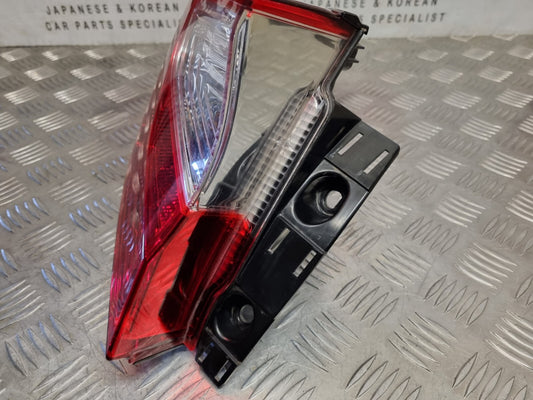 Toyota C-HR 2016-2019 Pre-facelift Genuine Passengers Rear Outer Brake Light - photo 2 of 9