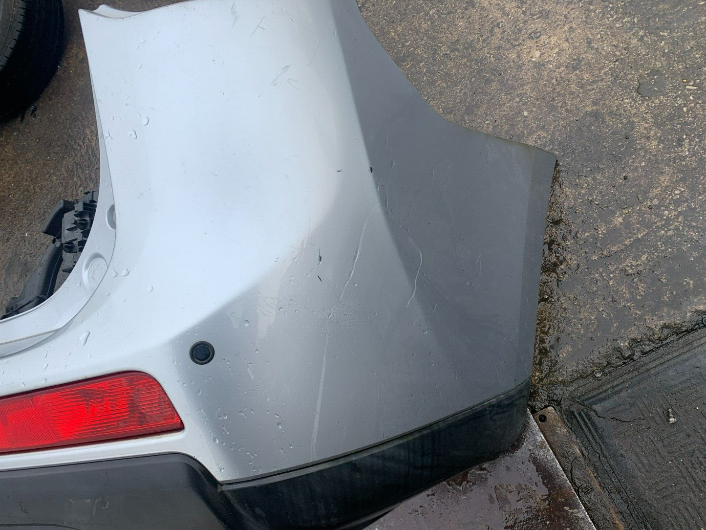 MITSUBISHI OUTLANDER MK3 2013-2015 GENUINE DIESEL REAR BUMPER SILVER COLLECTION