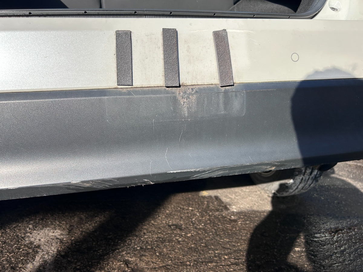 Toyota Prius Hybrid Facelift MK4 2019-2022 Genuine Rear Bumper White (070) - photo 6 of 8