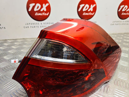 Kia Ceed JD MK2 Hatchback 2016-2018 Drivers Rear Outer Brake Light 92402-A2200 - photo 3 of 8