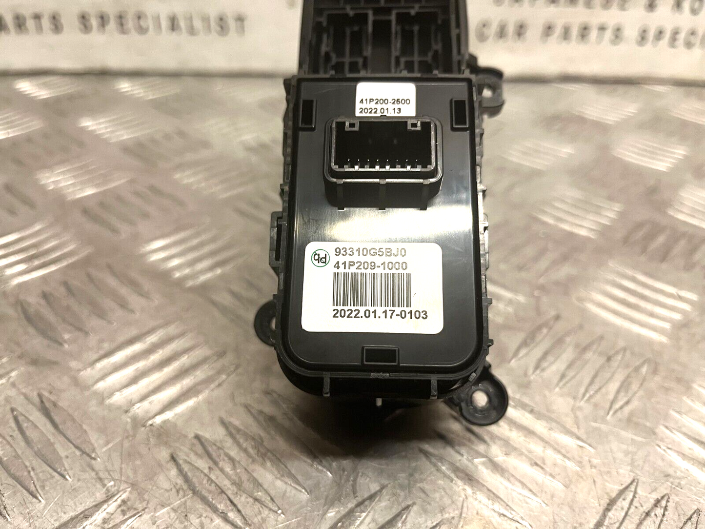 KIA NIRO MK1 DE 2020-2022 FACELIFT EPB ELECTRIC PARKING BRAKE SWITCH 41P209-1000