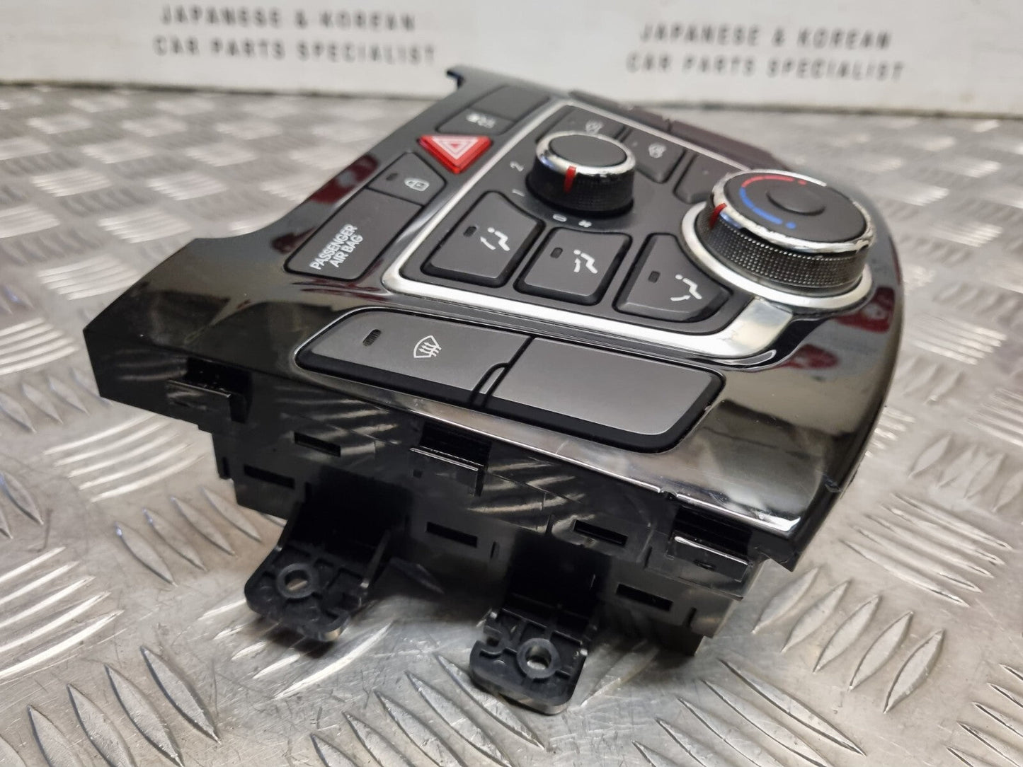 HYUNDAI I30 (GD) MK2 2012-2017 GENUINE HEATER AC CLIMATE CONTROLS 97250-A6040GU