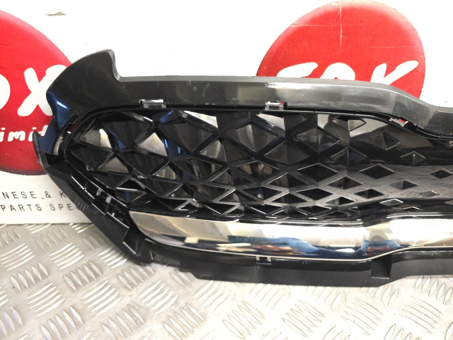 KIA NIRO DE 2020-2022 FACELIFT GENUINE FRONT BUMPER CENTRE GRILLE 86350-G5500