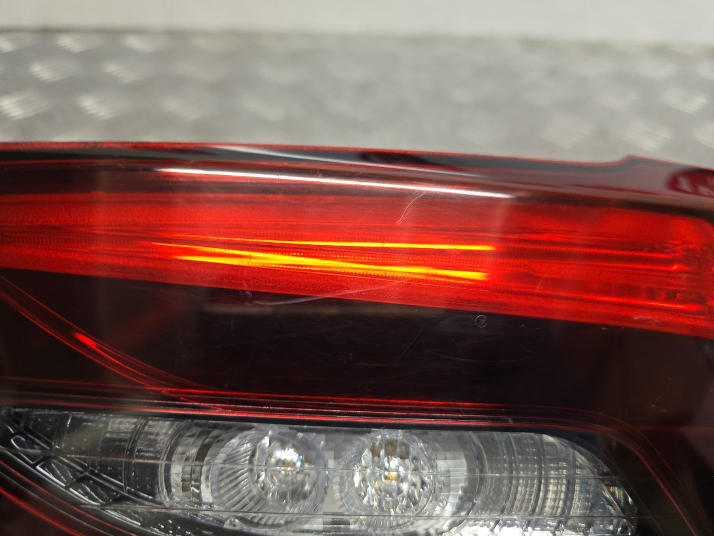 TOYOTA AVENSIS SALOON T27 2015-2018 DRIVER REAR INNER TAILGATE LIGHT 81580-05170