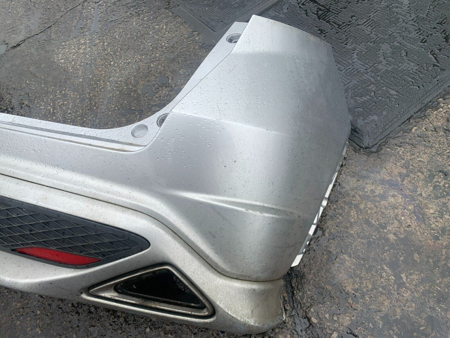 HONDA CIVIC TYPE-R (FN2) 2007-2010 GENUINE REAR BUMPER SILVER COLLECTION