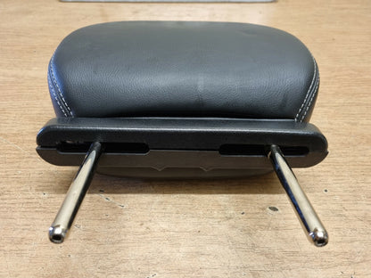Suzuki SX4 S-Cross Genuine Front Passengers/Drivers Leather Headrest 2013-2016