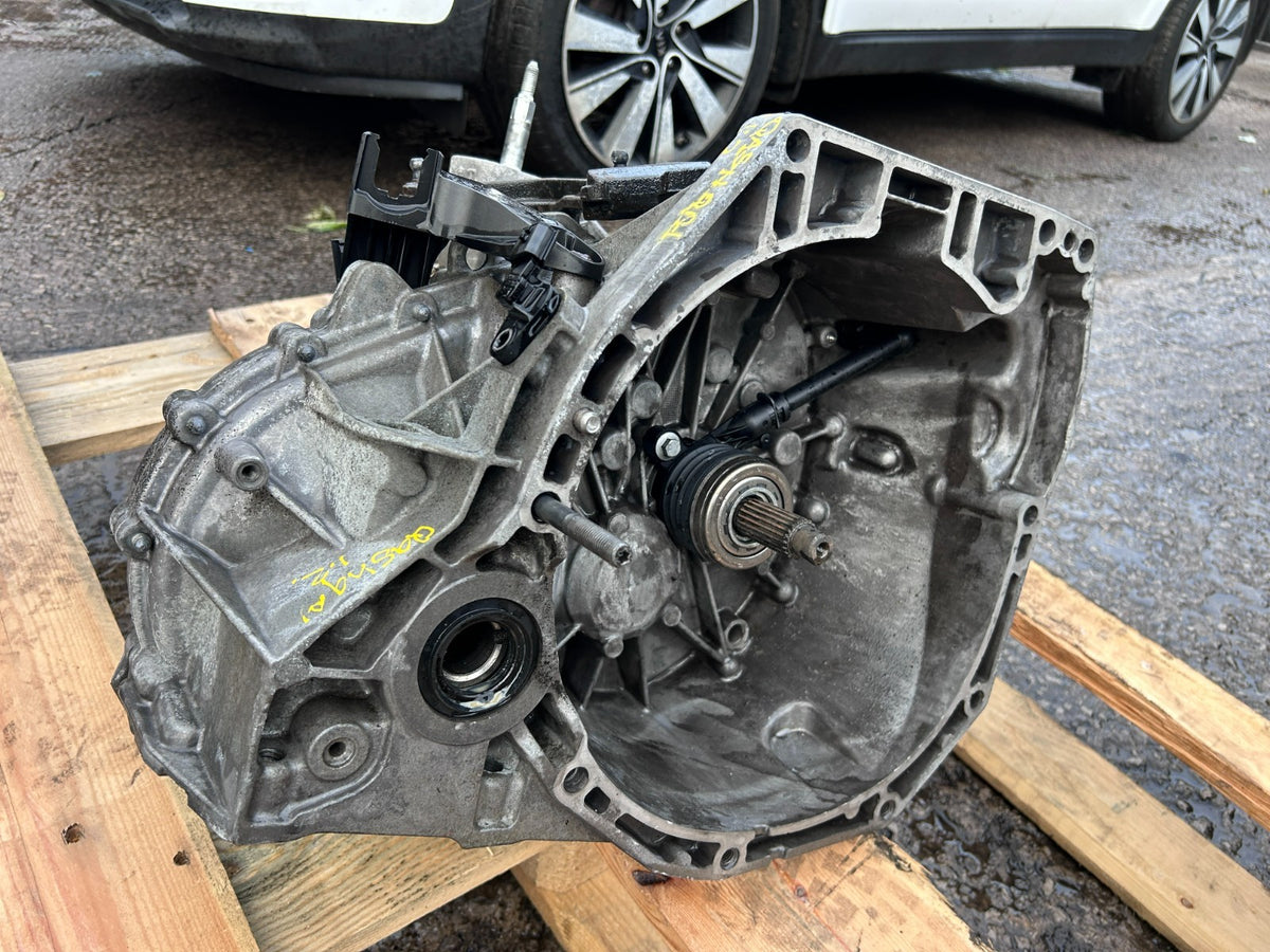 Nissan Qashqai J11 2014-2018 1.2 Petrol Genuine 6SPEED Manual Gearbox 320103418R - photo 3 of 7