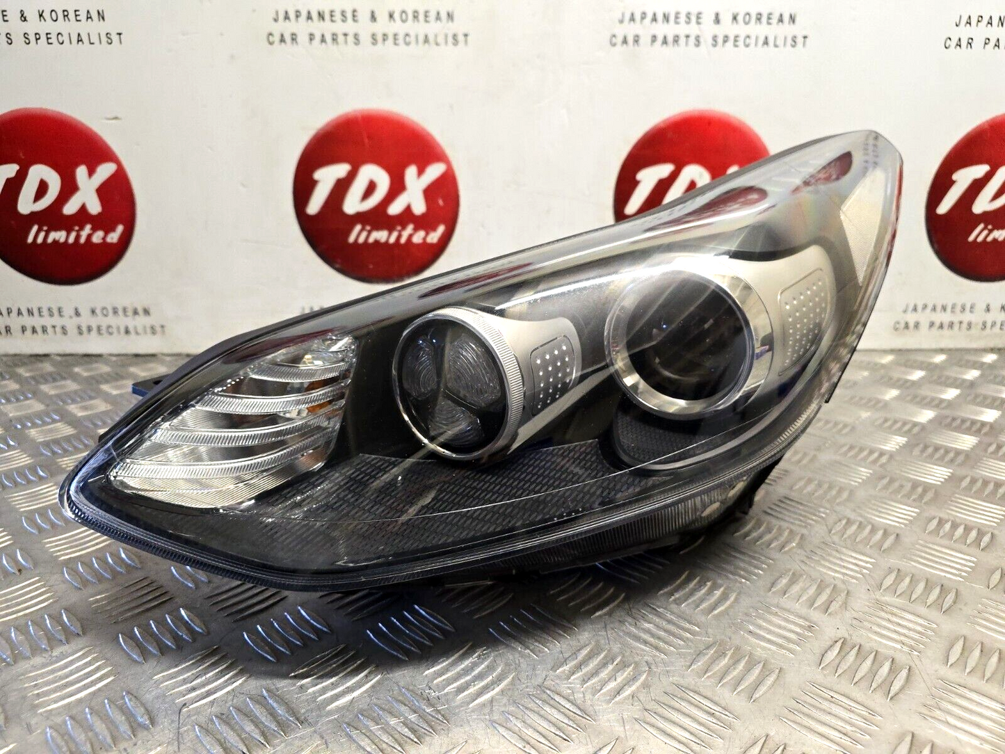 KIA SPORTAGE MK4 2016-2020 PREFACELIFT PASSENGERS LED HEADLIGHT LAMP 92101-F1040