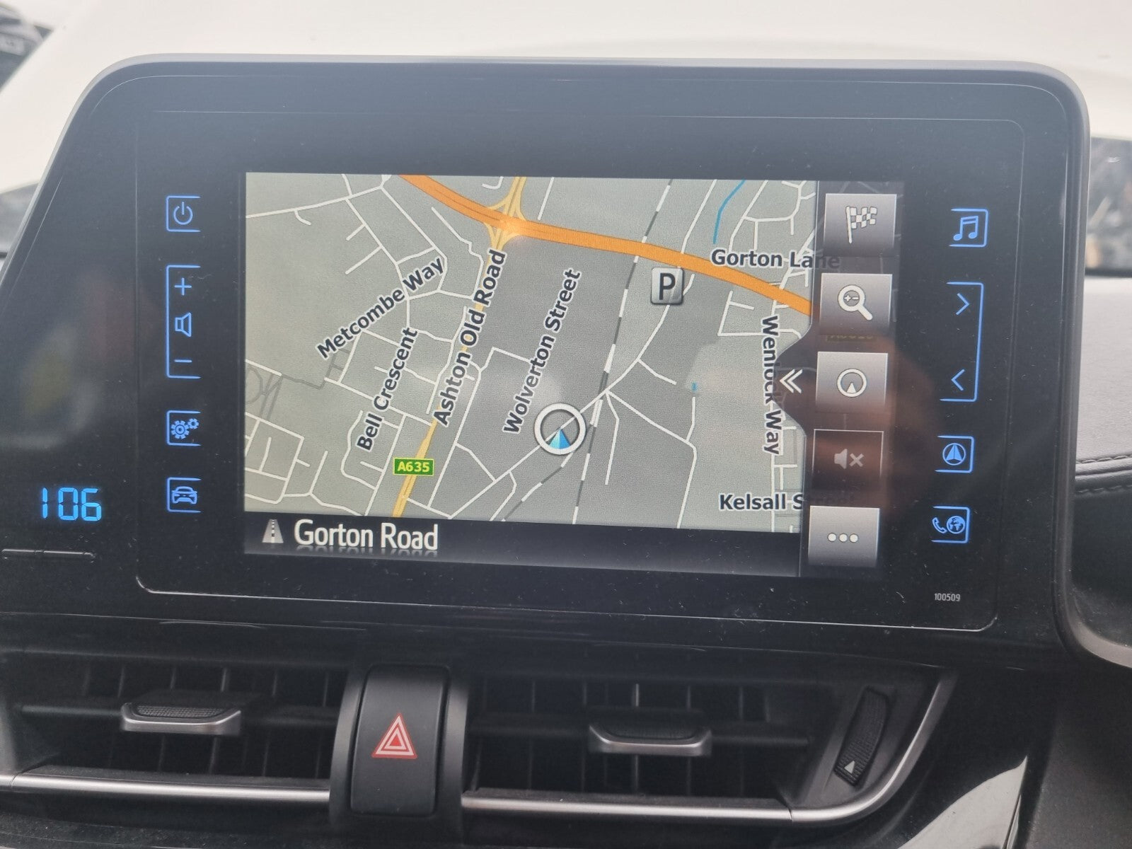 TOYOTA 86100-60660 ブラックディスプレイ Genuine Toyota C-HR MK1 SAT NAV Screen (2016–2019) | TDX