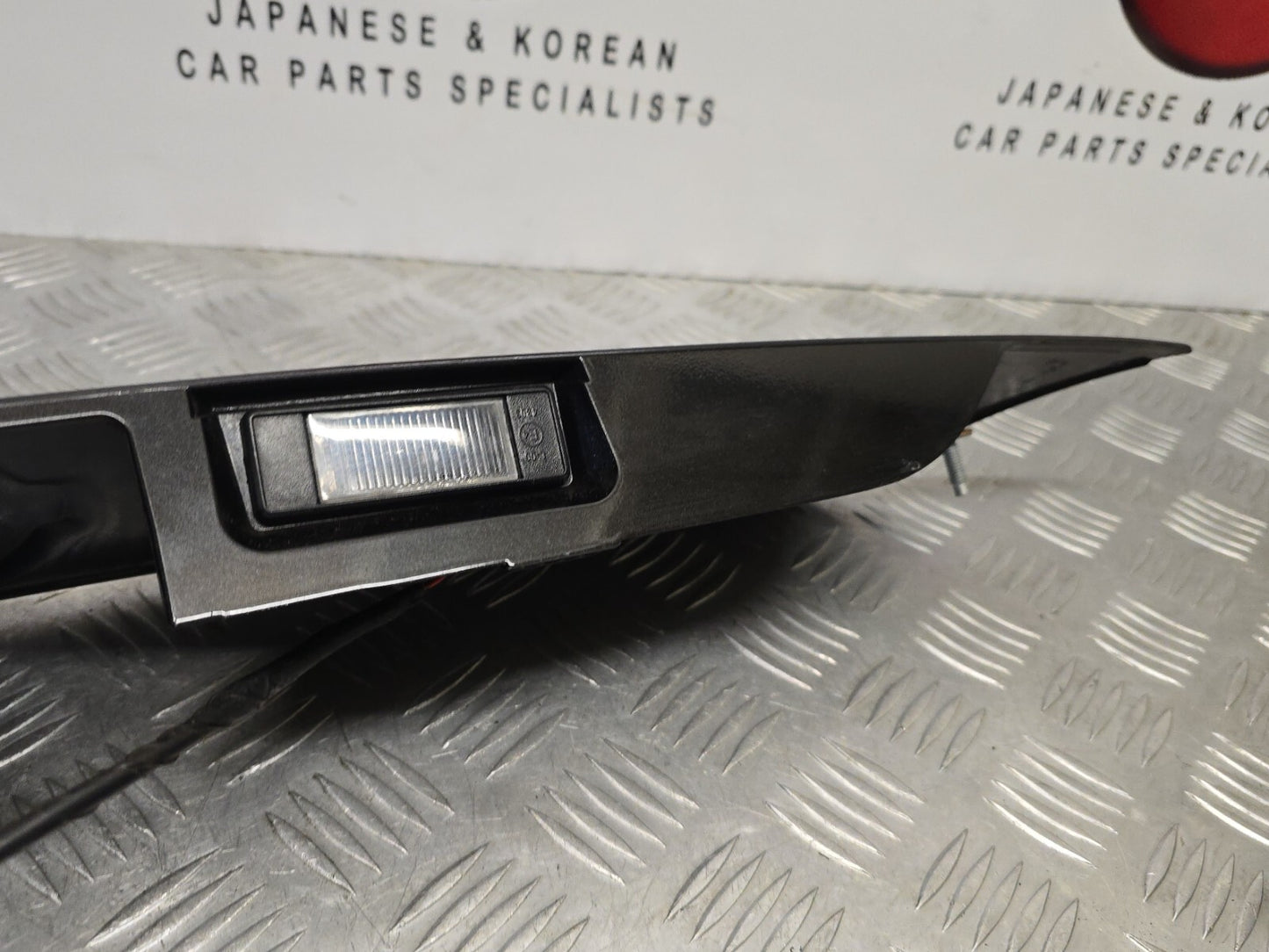 NISSAN QASHQAI J11 2014-2021 GENUINE REAR COMPLETE BOOT HANDLE SWITCH TRIM LIGHT