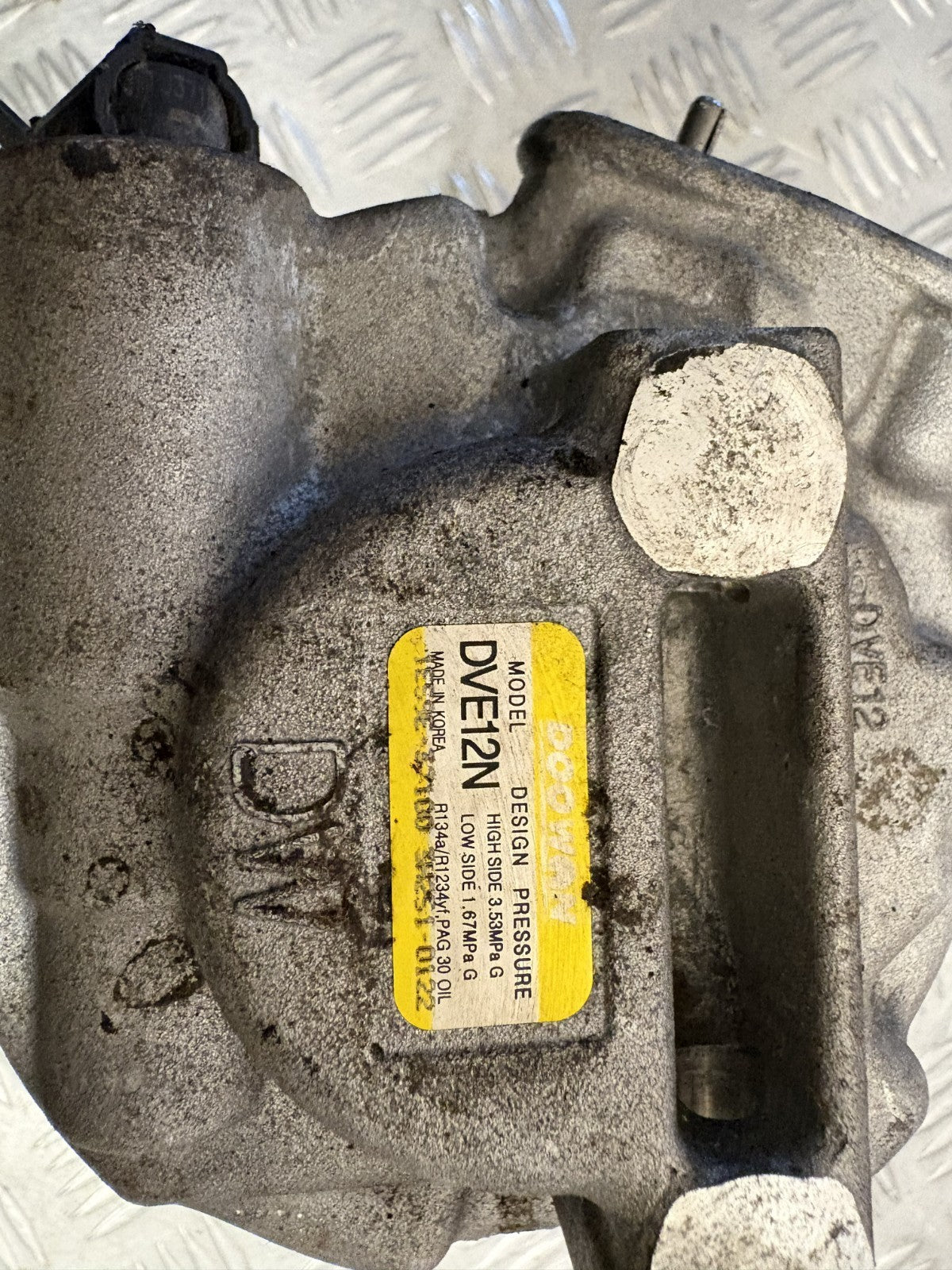 Kia Stonic FL 2021-2025 1.0 Petrol Genuine AC Compressor Pump DVE12G2DW4 - photo 7 of 10