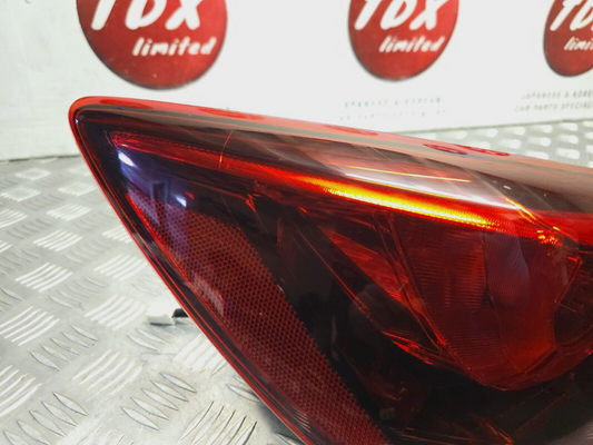 MAZDA 2 (DJ) 2014-2018 MK3 PRE-FACELIFT GENUINE PASSENGERS REAR BODY BRAKE LIGHT