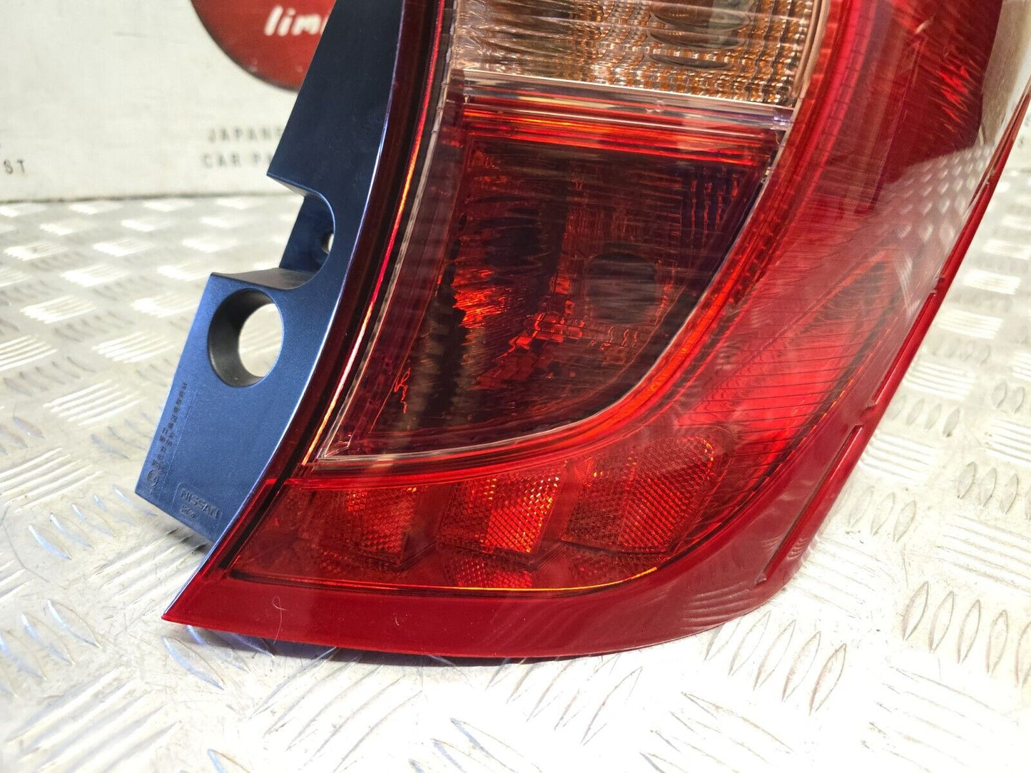 NISSAN NOTE E12 MK2 2013-2017 GENUINE DRIVERS SIDE REAR OUTER BRAKE LIGHT LAMP