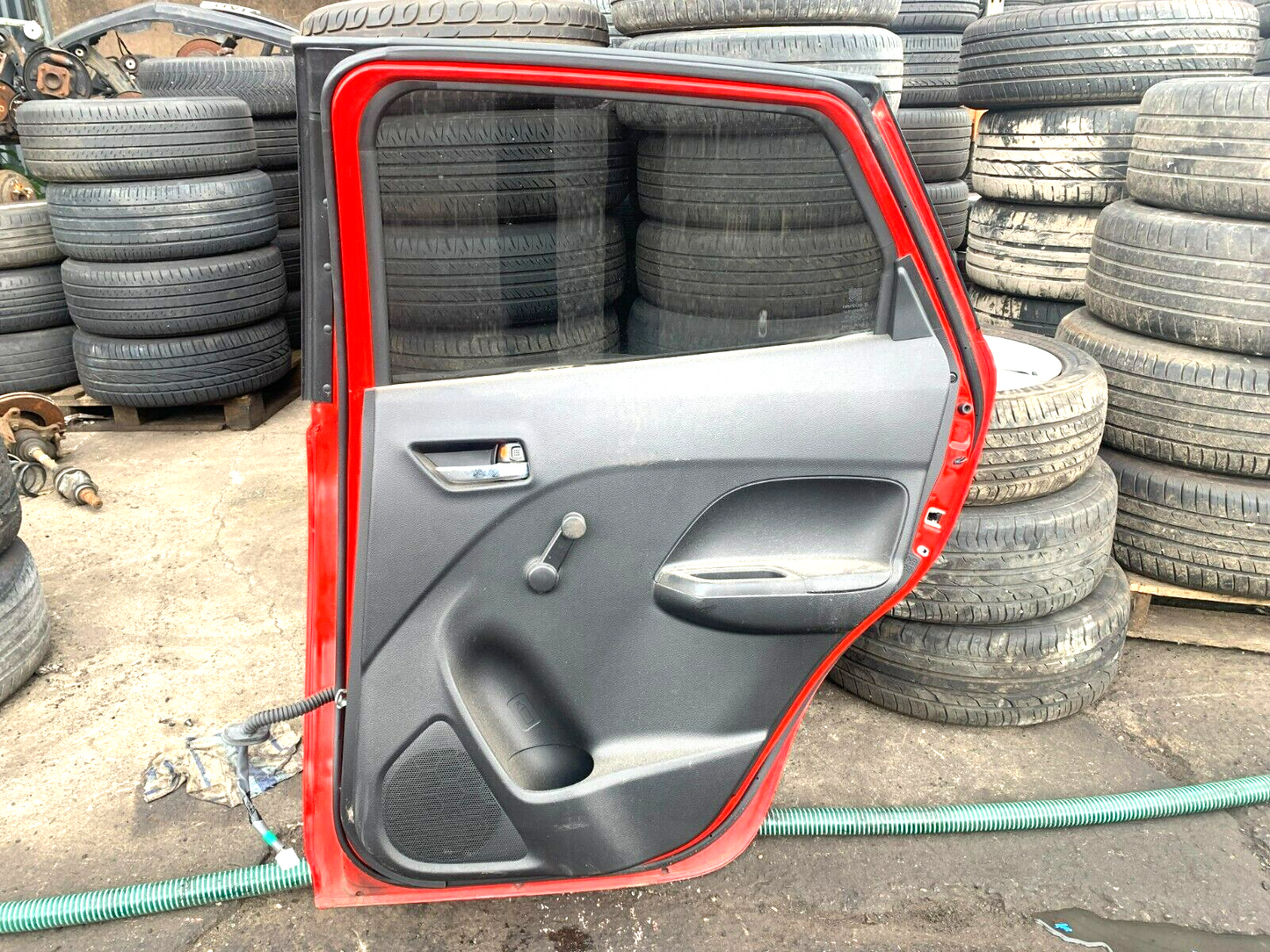 SUZUKI BALENO A1K MK2 2016-2019 DRIVER SIDE REAR COMPLETE DOOR Z4Q RED