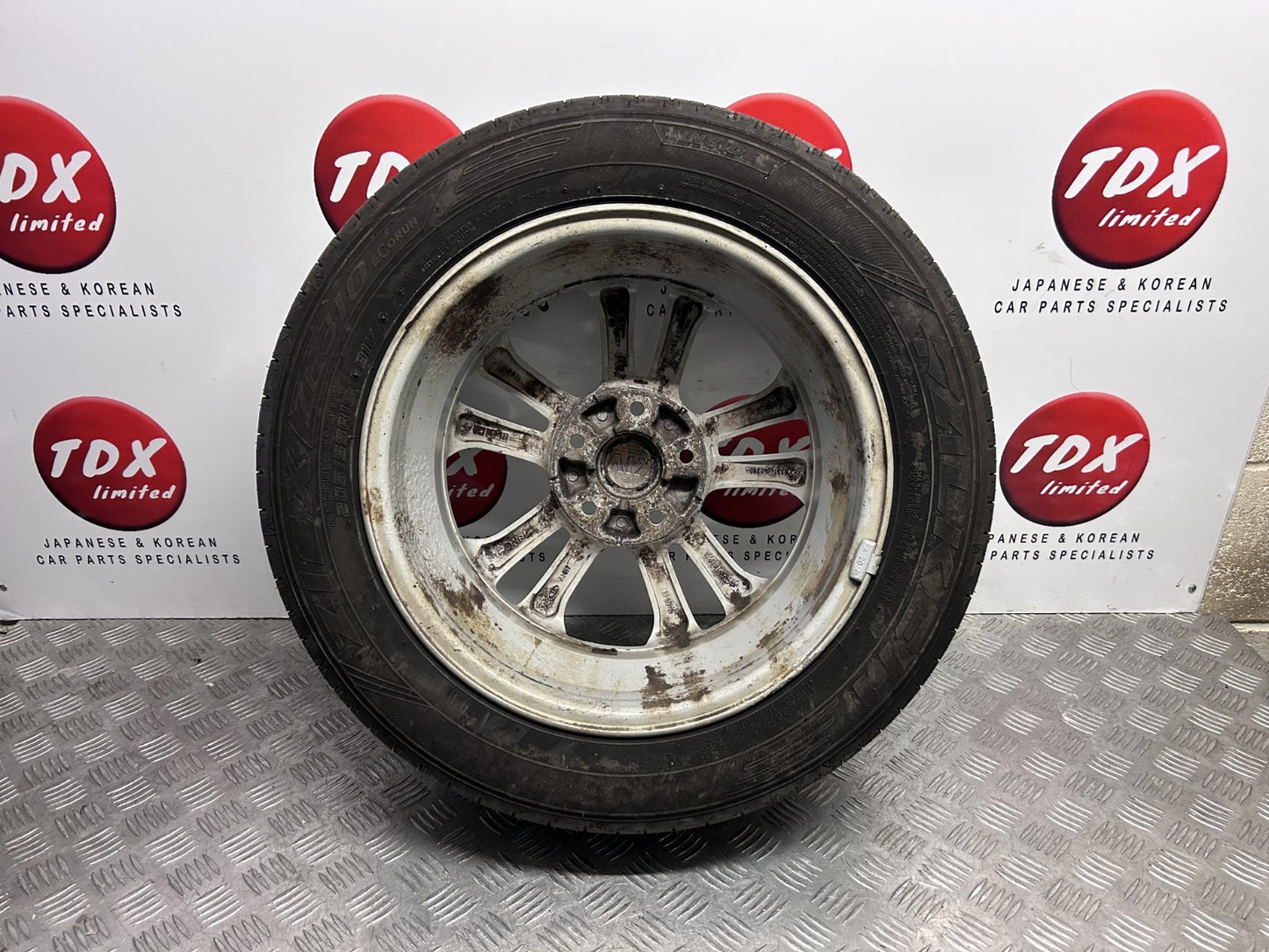 Kia Ceed Jd 2012-2017 Genuine 16" Inch Alloy Wheel 4.76Mm Tyre 205/55/16 8
