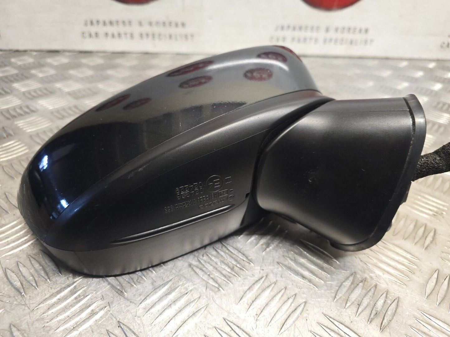 MAZDA 3 (BM) MK3 2014-2016 GENUINE DRIVERS SIDE POWER FOLD WING MIRROR 42W BLACK