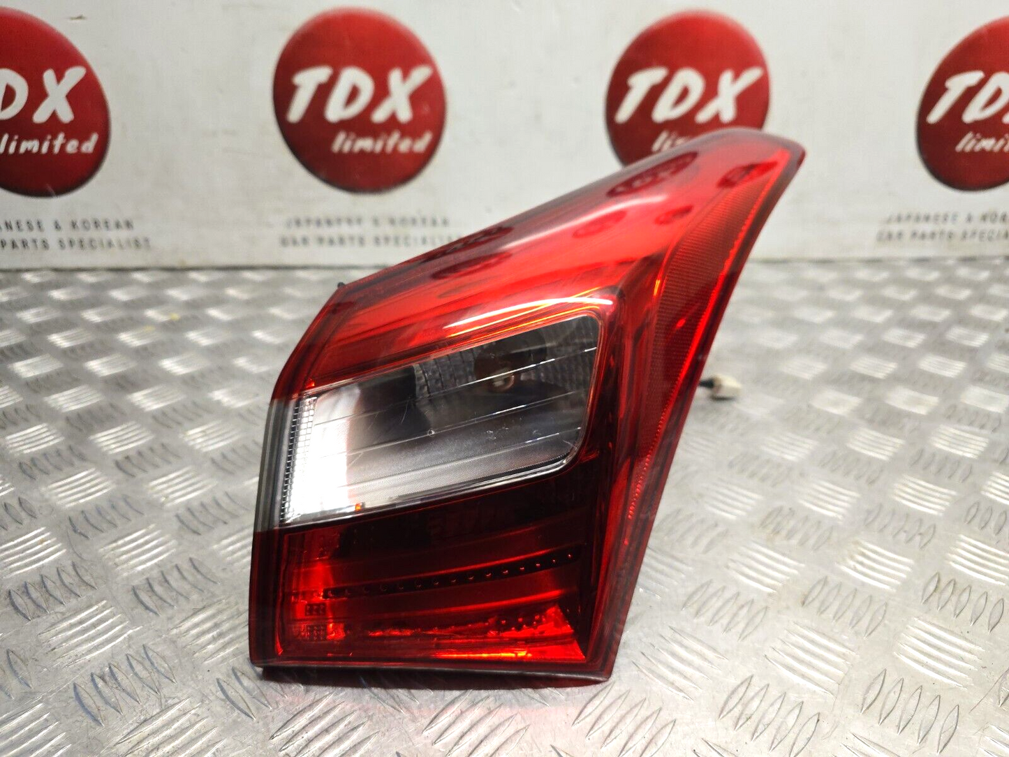 HYUNDAI I30 GD MK2 2012-2017 HATCHBACK DRIVERS SIDE REAR BODY BRAKE LIGHT LAMP