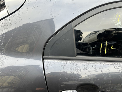 46948352